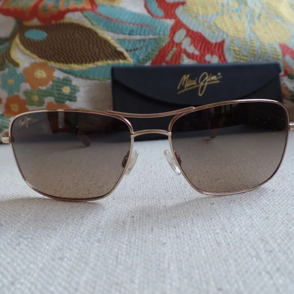 Maui Jim Wiki Wiki Aviator in Gold Titanium Frame w/Bronze Lens